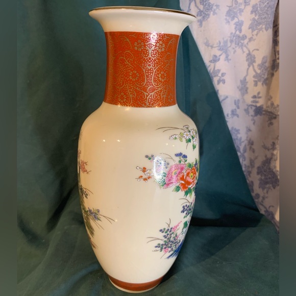 VTG Japan Satsuma Porcelain Vase ft Peacock & Cherry Blossoms 10" - Picture 5 of 11